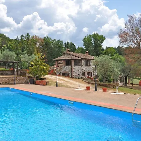 Sleeps 2 Pool Wifi Otricoli